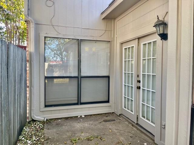 Building Photo - 6709 Driffield Cir W