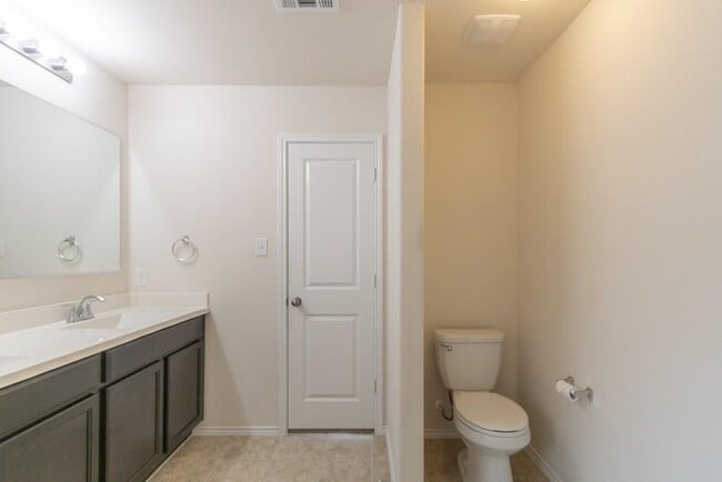 Building Photo - 809 Tabernash