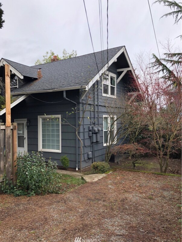 Building Photo - 1509 N 10th St