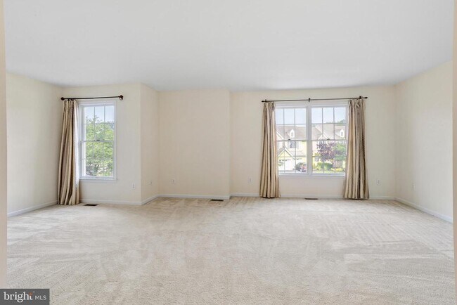 Building Photo - 54 Nestlewood Way