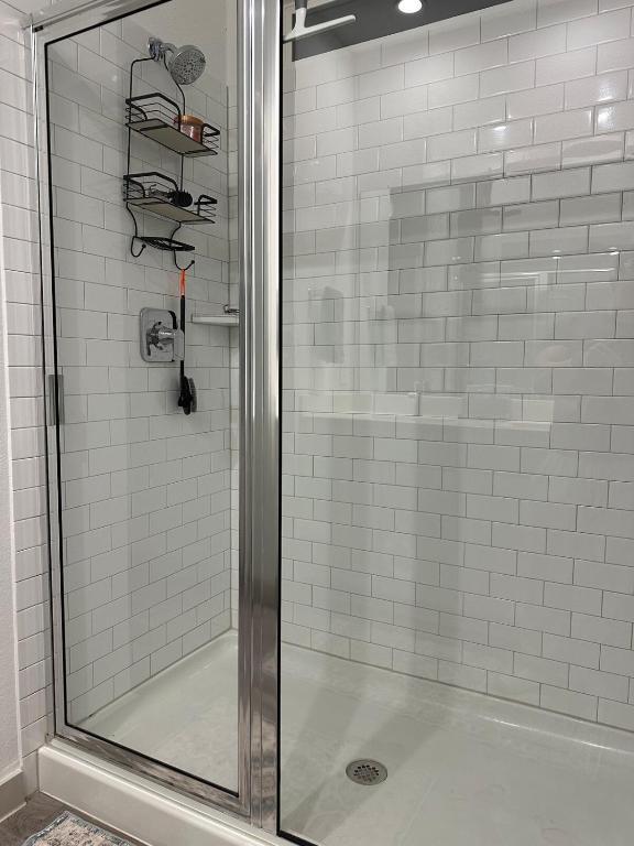 Building Photo - 12810 Heddington Grv Ln