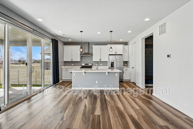 Building Photo - 9364 E 105th Ave