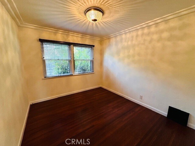 Building Photo - 322 S Ohio St