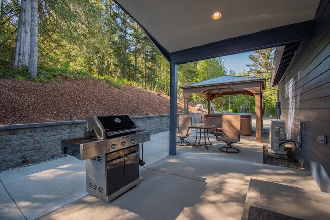 Building Photo - 161 N Harvey Terrace Dr