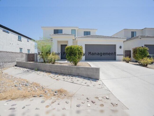 Building Photo - 1409 E Shangri La Rd