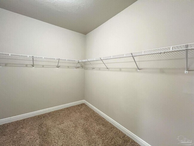 Building Photo - 9379 Pebble Stone Dr