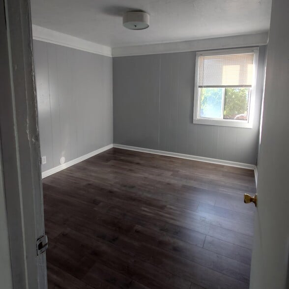 master bedroom - 1474 7th St