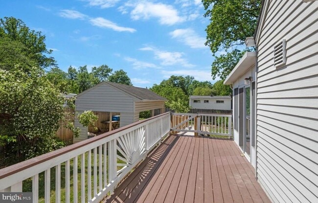 Building Photo - 4038 Poplar St