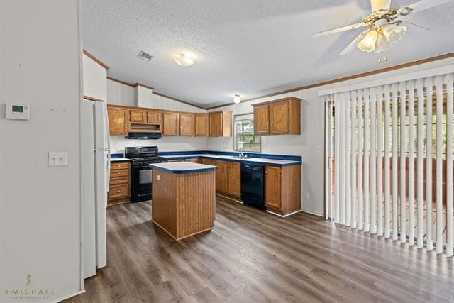 Building Photo - 8413 Denny Dr