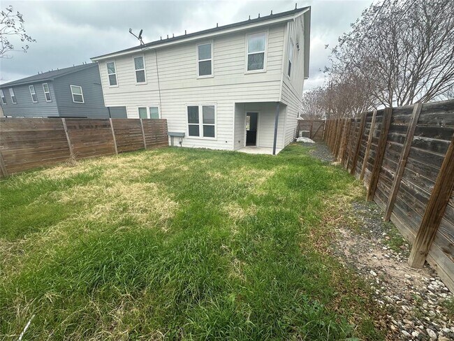 Building Photo - 813 Northington St