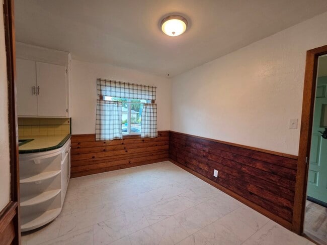 Building Photo - 3254 Magowan Dr