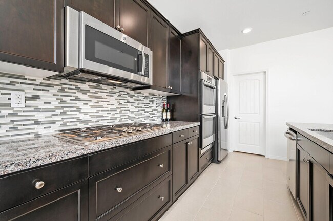 Building Photo - 36712 Summer Dain Ln