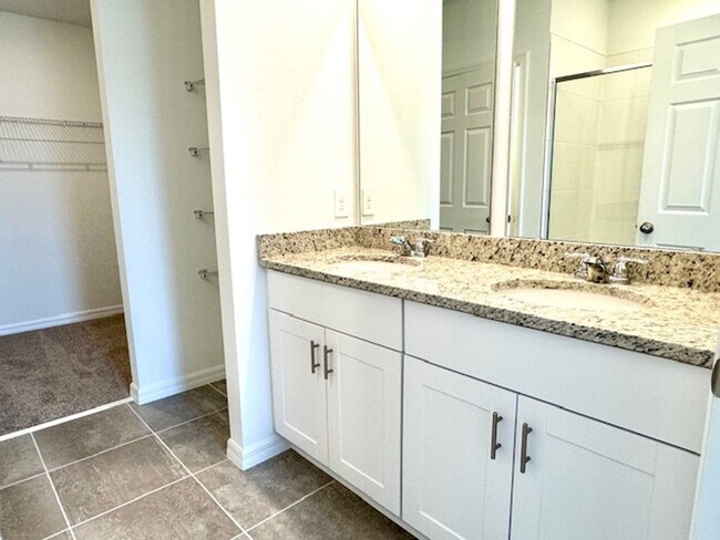 Building Photo - Brand new, energy-efficient 4 Bedroom Home...