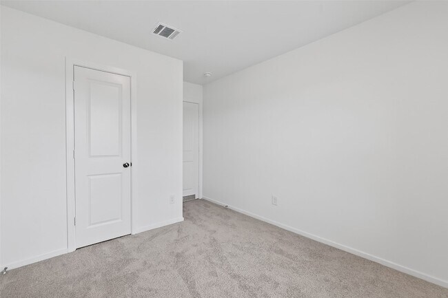 Building Photo - 216 Amy St