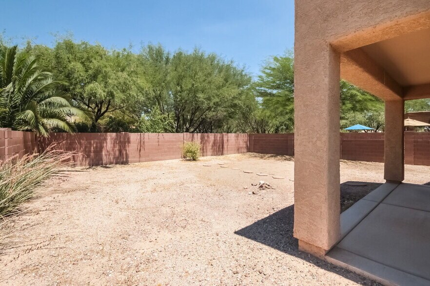 Building Photo - 12890 N Pocatella Dr