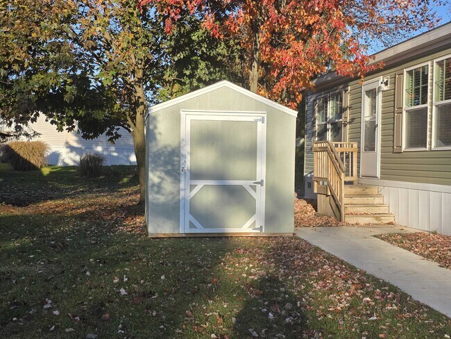 Building Photo - 3678 Hawthorne St