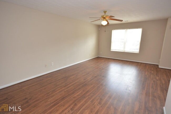 Building Photo - 1525 Eastern Sunrise Ln