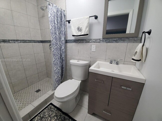 Building Photo - 16025 SW 53rd Terrace