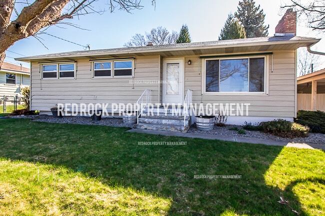 Building Photo - 416 N Bannen Rd