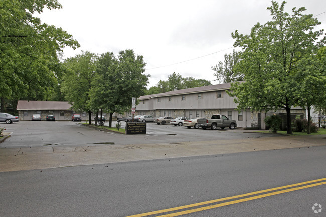 Primary Photo - Town Square