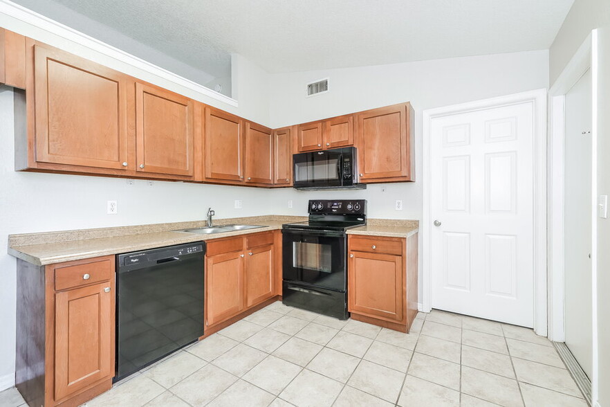 Building Photo - 4209 Natchez Trace Dr