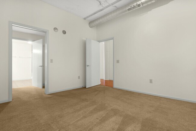 Building Photo - 221 N Front St