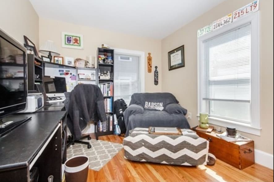 Building Photo - 4 Patterson St