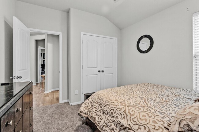 Building Photo - 4330 Umber Shadow Dr