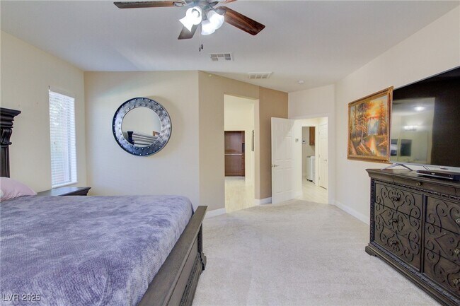 Building Photo - 8925 Monte Oro Dr