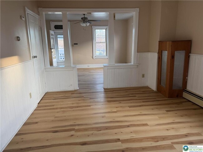 Building Photo - 4453 Main St