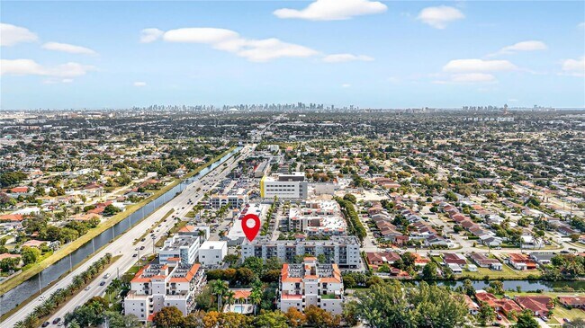 Building Photo - 900 SW 84th Ave