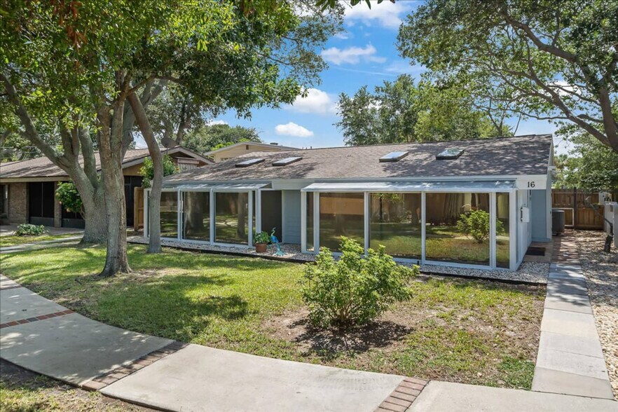 Building Photo - 408 Harrison Ave