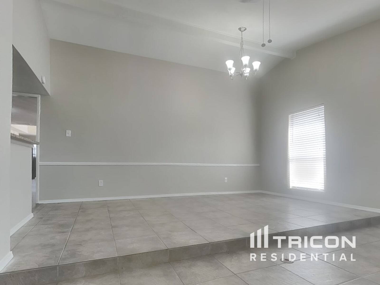 Building Photo - 5534 Canyon Forest Dr