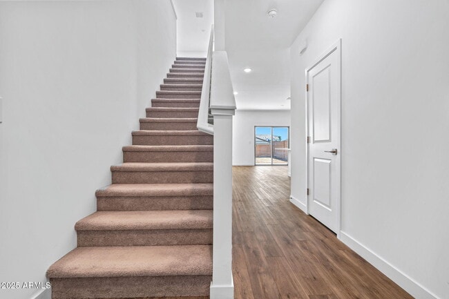 Building Photo - 3023 W Bent Tree Dr