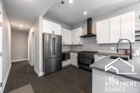Building Photo - 3253 N Elston Ave