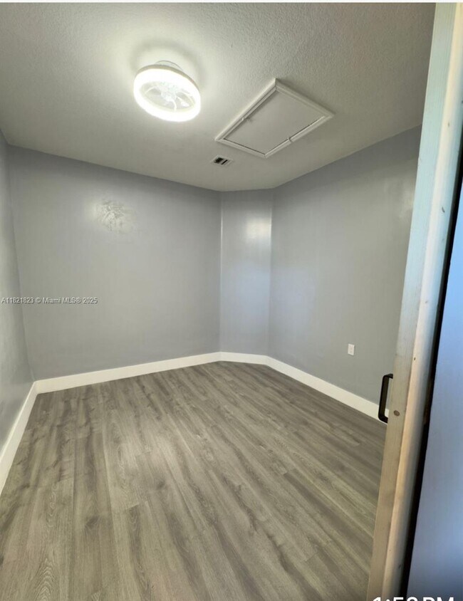 Building Photo - 17271 SW 150th Ct