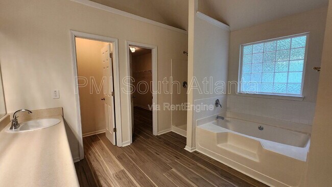 Building Photo - 122 Brenleigh Park Dr