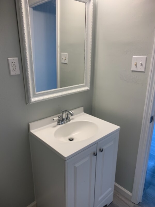Building Photo - 7171 Wayles Dr