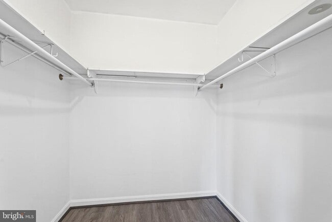 Building Photo - 9178 Laurelwood Ct