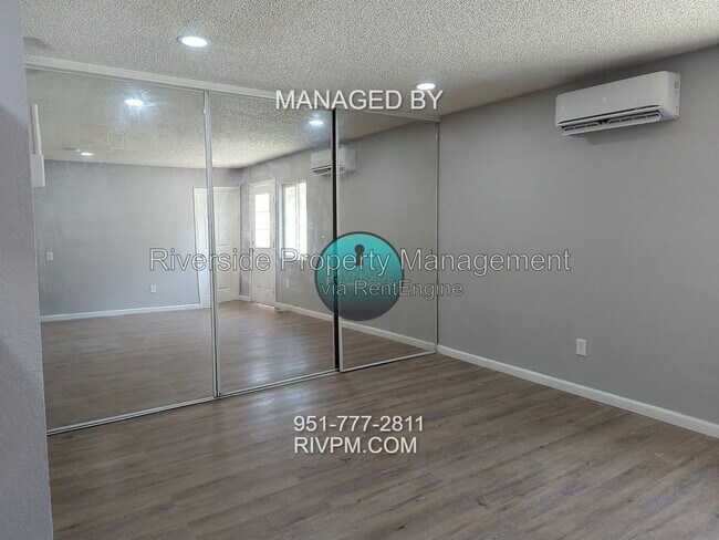 Building Photo - 23119 Donahue Ct