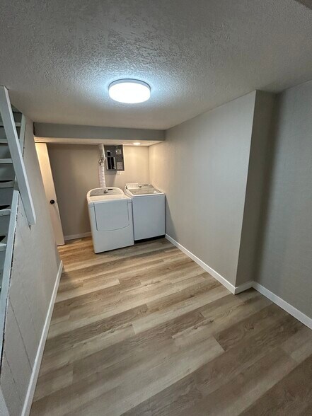 Laundry Room - 332 W Greta Ave