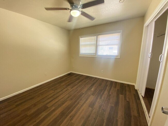 Building Photo - $0 First Month's Rent / $0 Deposit at Move-in