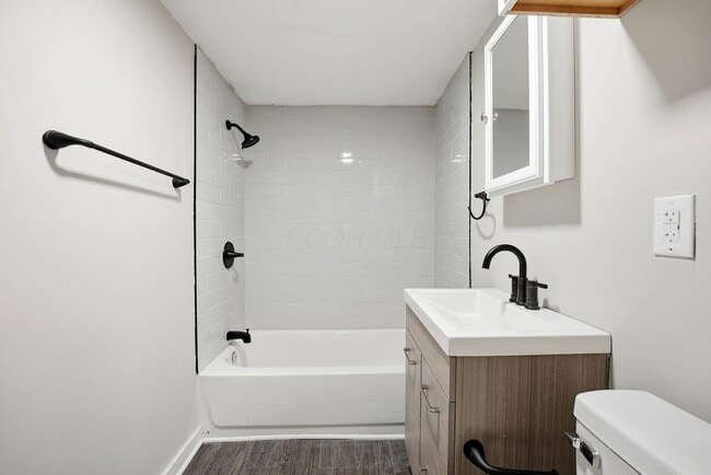 Building Photo - 1041 Market St