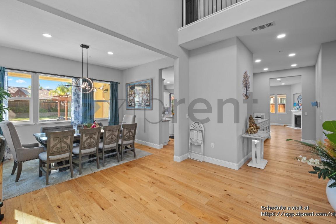 Building Photo - 1920 Muirwood Lp