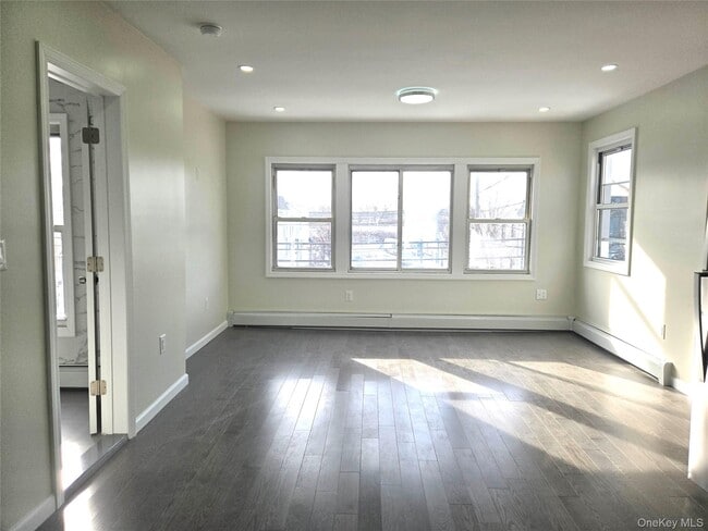 Building Photo - 87-37 132nd St