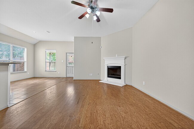 Building Photo - 510 Carson Ridge Dr