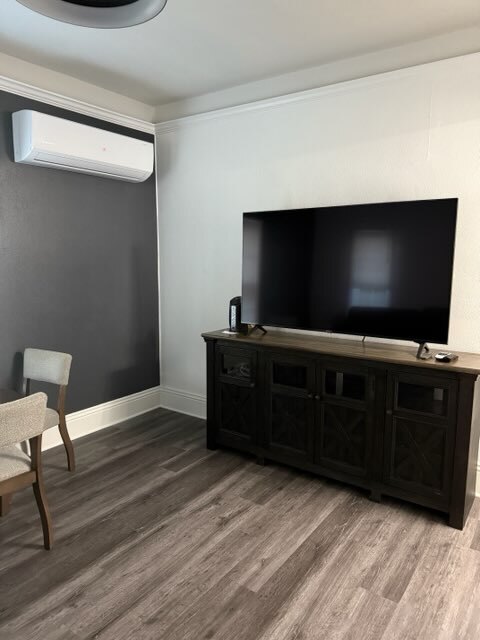 Building Photo - 2538 Griffin Ave