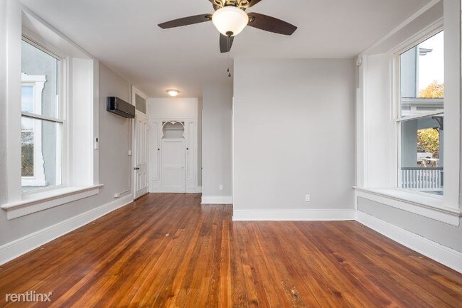 Building Photo - 811 Westover Dr