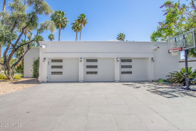 Building Photo - 9128 N 55th St