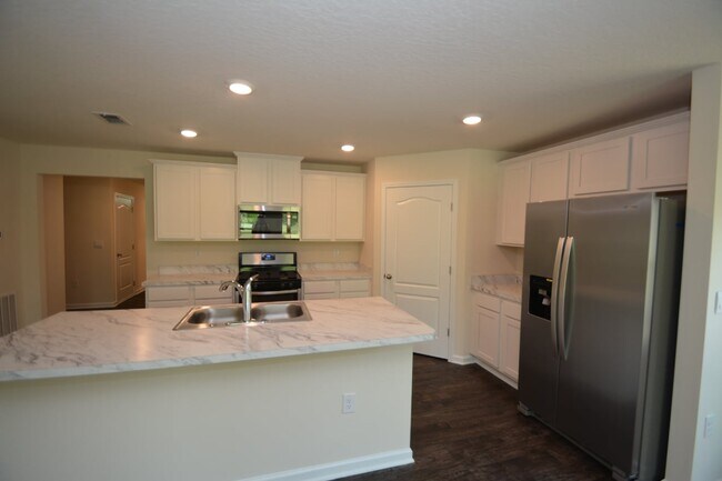Building Photo - 664 Grand Reserve Dr